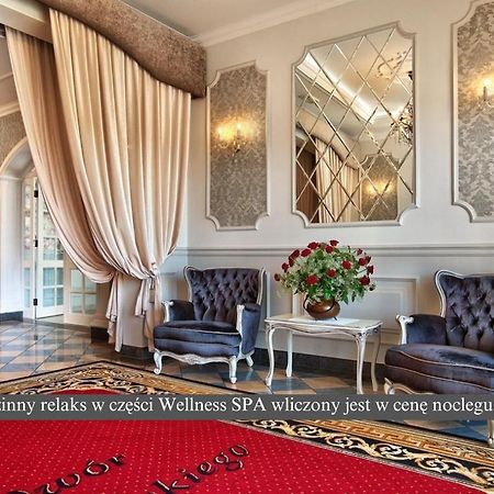 Dwor Czarneckiego Otel Porosły Dış mekan fotoğraf