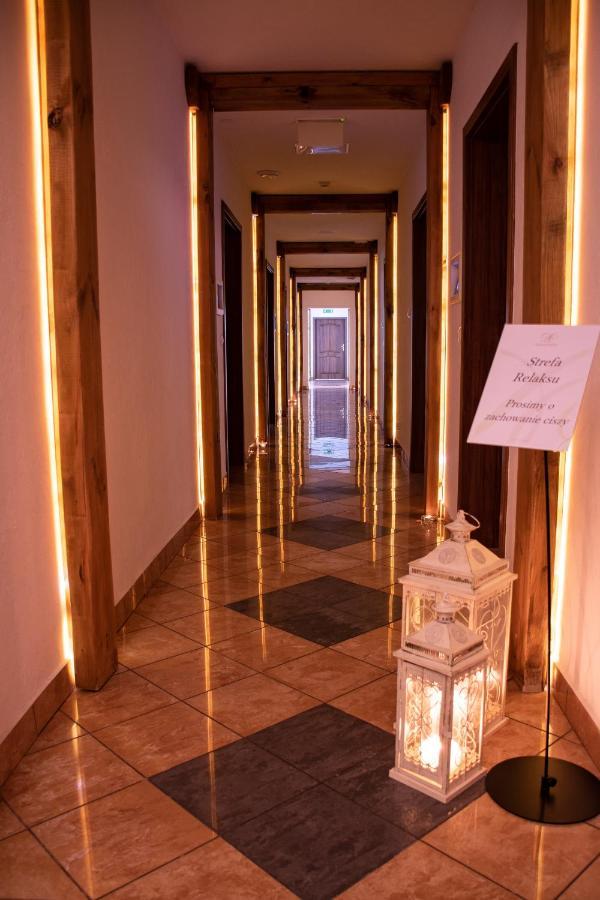 Dwor Czarneckiego Otel Porosły Dış mekan fotoğraf