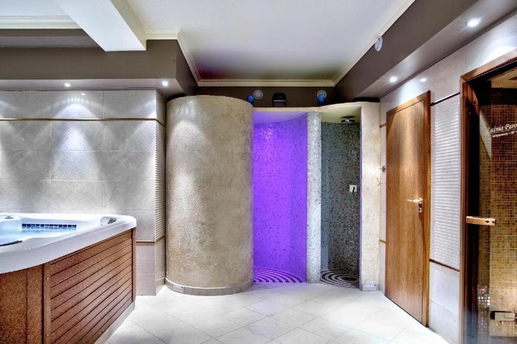 Dwor Czarneckiego Otel Porosły Dış mekan fotoğraf