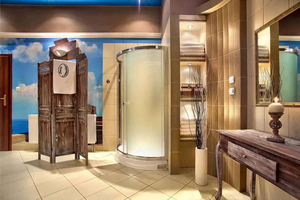 Dwor Czarneckiego Otel Porosły Dış mekan fotoğraf
