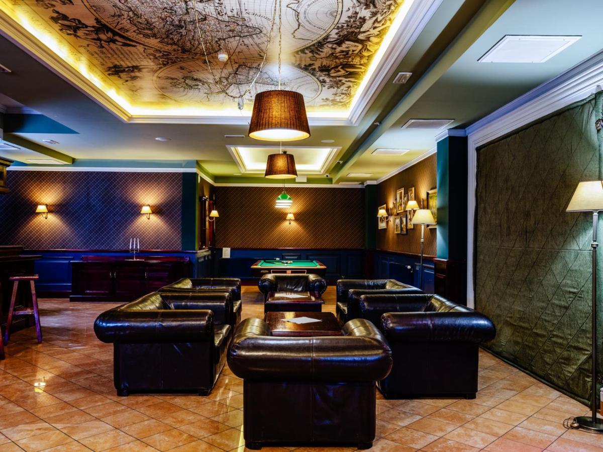 Dwor Czarneckiego Otel Porosły Dış mekan fotoğraf